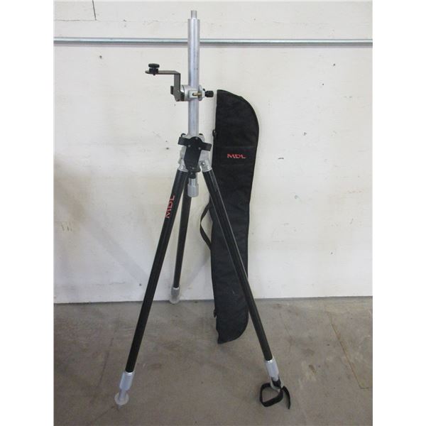 MDL Adjustable Tripod With Case