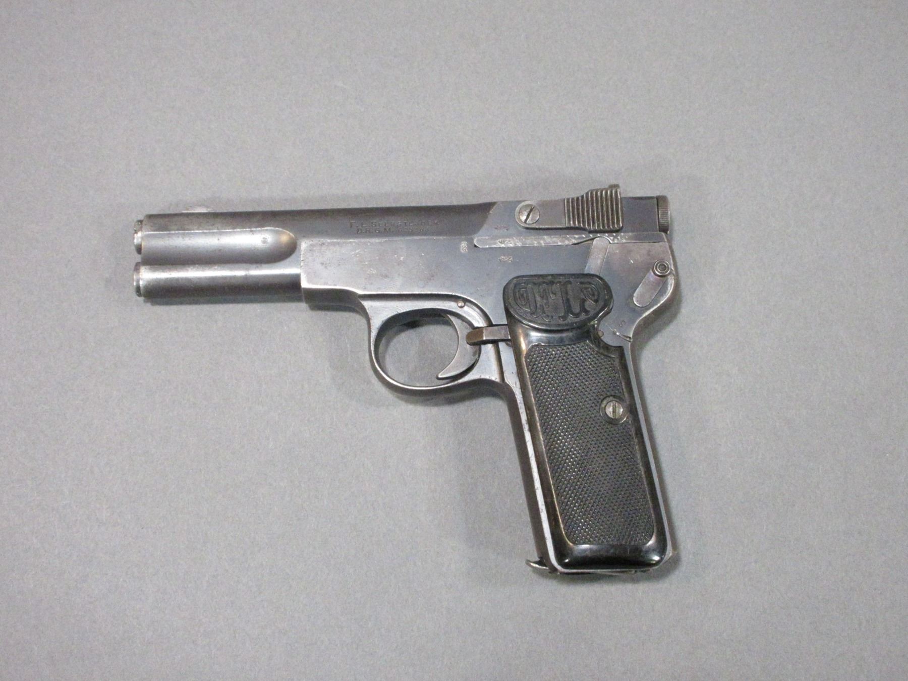 FL Selbstcaden Semi Automatic Pistol DR GM 625233 Caliber 4 