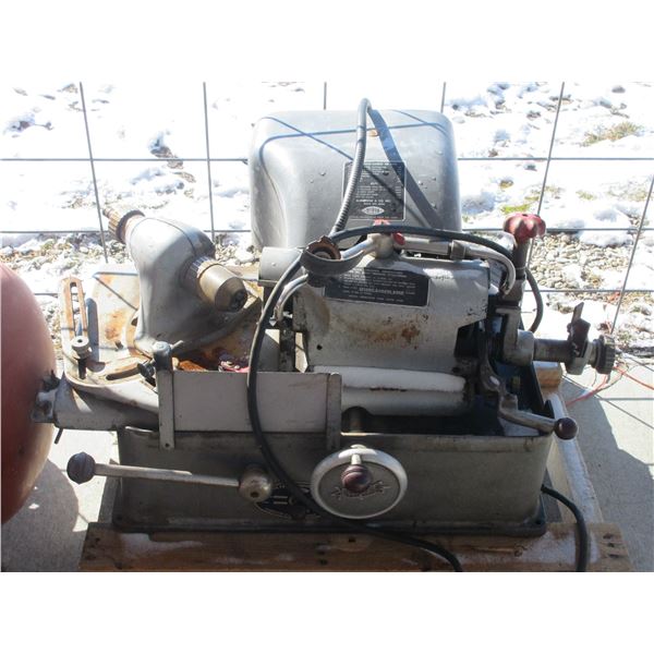 Sioux Valve Grinding Machine- Works