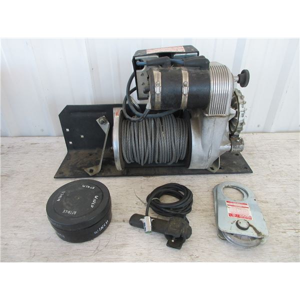 Jeep Winch- 6000 LBS- Manufactured By Warn Industries- Controls- Snatch Block