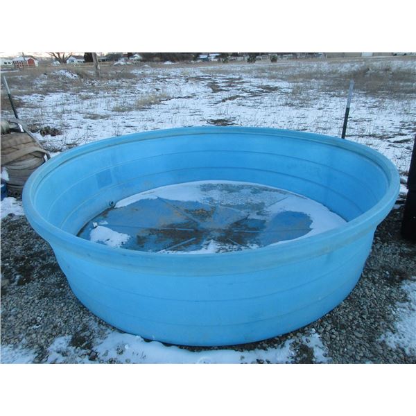 1000 Gallon Behlen Poly Stock Tank- Good Condition