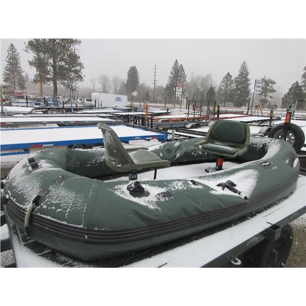 Sea Eagle STS 10 4 Person Raft- 645 LBS- 2 Safari Chairs-Oars- Motor Mount- Bag Of Goodies