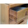 Image 3 : A MID-CENTURY MODERN MAPLE THREE PIECE BEDROOM SUITE