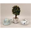 Image 3 : A LARGE MISCELLANEOUS ASSORTMENT OF PORCELAIN TABLE ITEMS