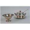 Image 5 : A GROUP OF SILVER-PLATED ITEMS
