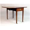 Image 4 : A FEDERAL MAHOGANY PEMBROKE TABLE
