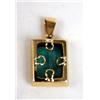 Image 4 : A 14K YELLOW GOLD MOUNTED RECTANGULAR EMERALD PENDANT