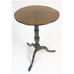 A FEDERAL MAHOGANY CANDLESTAND