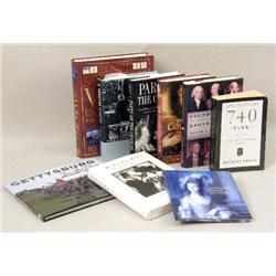 A LARGE GROUP OF CONTEMPORARY BOOKS