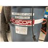 Image 2 : Lot of (2) Nikro Wet/Dry Vacum W/Cecor TX-55PL 55 Gal Tanks