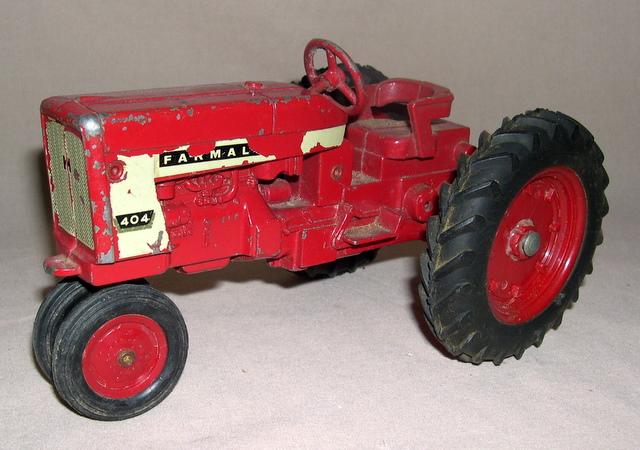 1962 Farmall 404 Row Crop S11 Summer Showcase 2017