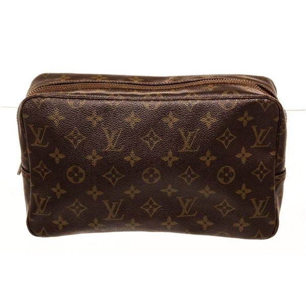 Louis Vuitton Brown Toiletry 28cm Cosmetic Bag