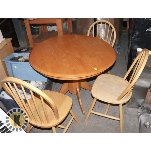 WOOD TABLE AND 3 CHAIRS ONE CHAIR NEEDS REPAIR