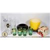 Image 1 : FLAT OF COLLECTIBLE GLASS WARE INCL. SHOT GLASSES