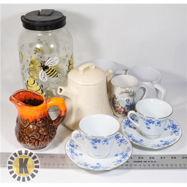 FLAT OF TEA  AND BEVERAGE ITEMS