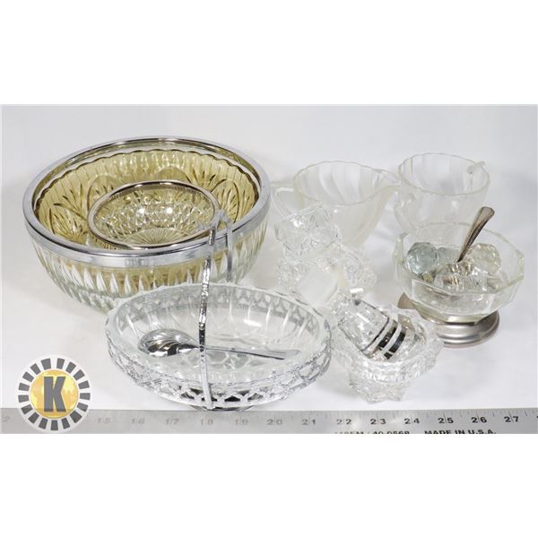 FLAT OF GLASS WARE INCLUDING WINE STOPPERS