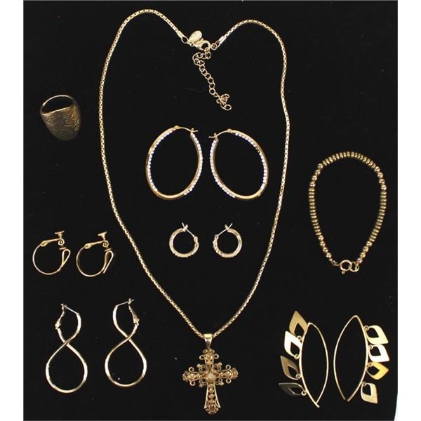 Collection of Goldtone Jewelry