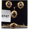 Image 1 : FOUR PIECE GARNET SET