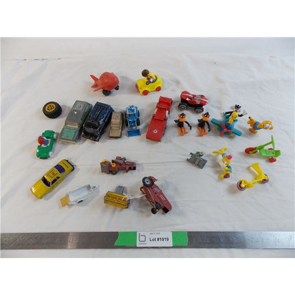 Massey Ferguson combine toy (missing wheels) and other various toys (most need repair)