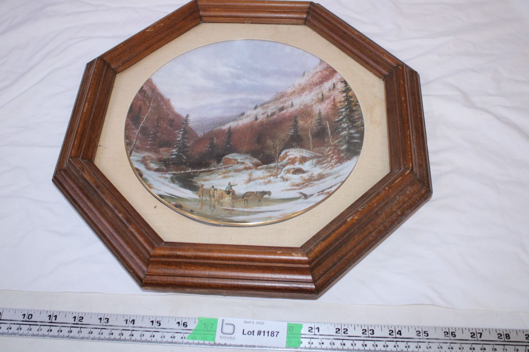 Canadian Collector Plate in wooden frame Bodnarus Auctioneering