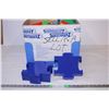 Image 1 : Box of building blocks