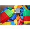 Image 2 : Box of building blocks