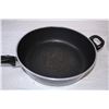 Image 2 : Cooking Pan with lid