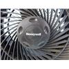 Image 2 : Honeywell 3-speed fan - working