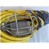 Image 2 : Trouble light extension cord