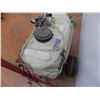Image 5 : *25 gallon sprayer on wagon