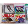 Image 3 : Gretzky Jello + other hockey boxes. Cigarette sheet