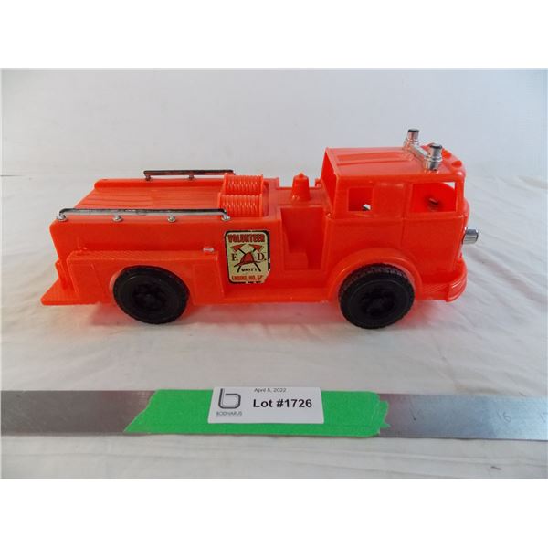 Pink plastic fire truck - Processed plastic co montgomery Ill - 13" long