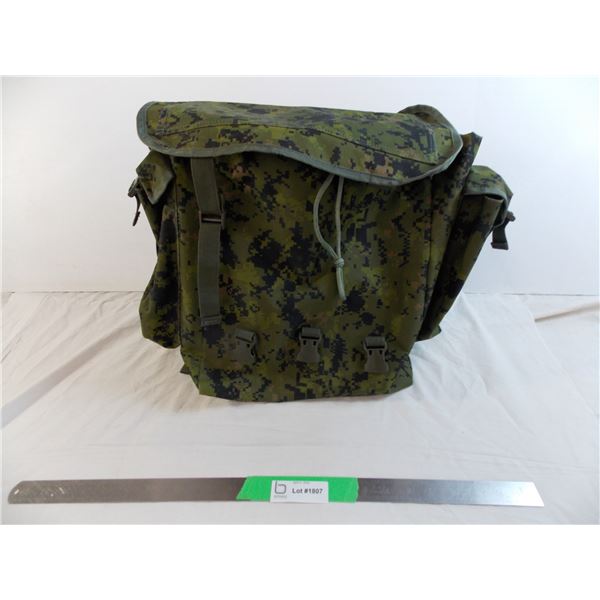 Army Backpack (Korean Runsack?) 12x8 bottom area -14 tall