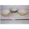 Image 1 : Pyrex Mixing Bowls