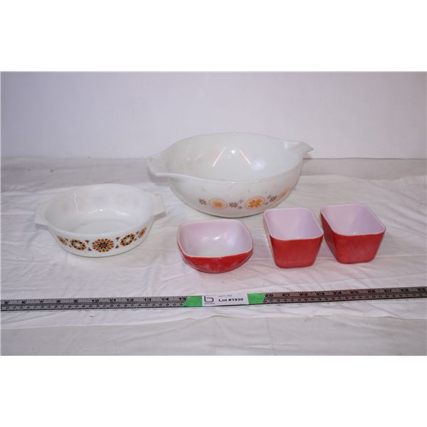 Pyrex Serving/mixing bowls