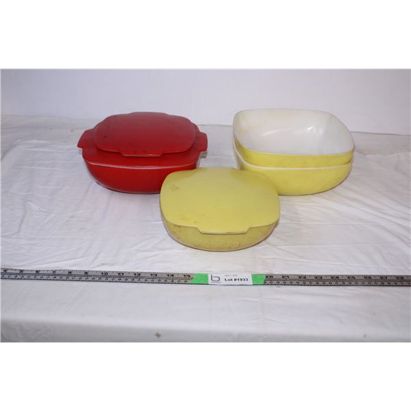 Pyrex Hostess Bowls and Lids