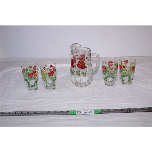 Glass pitcher with 4 glasses