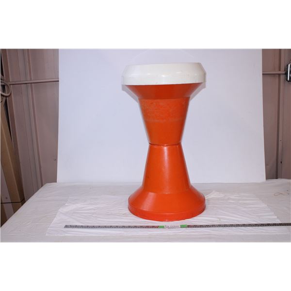 *two piece plastic stool