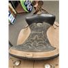 Image 3 : Saddle 15" leather made by Saddle INC USA w/ Breast Collar