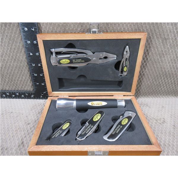 Sheffield MFG. Cherry Case