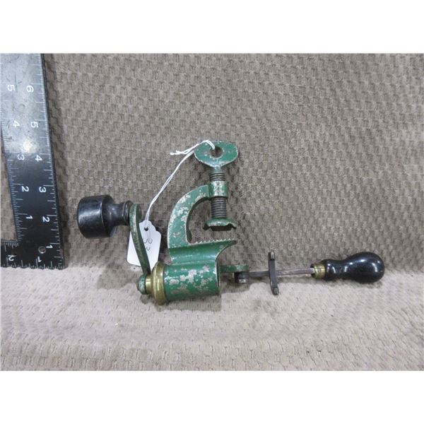 Vintage 10 Guage Reloading Tool