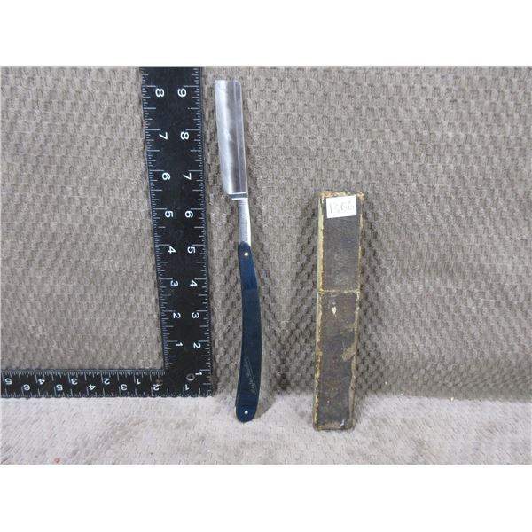 Vintage Genco Master Barber Straight Razor With Case