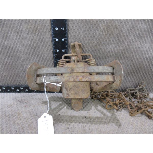 Oneida Victor Coil Spring Trap No. 3