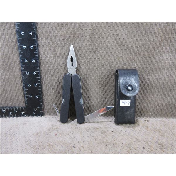 Multi- Tool Pliers With Case