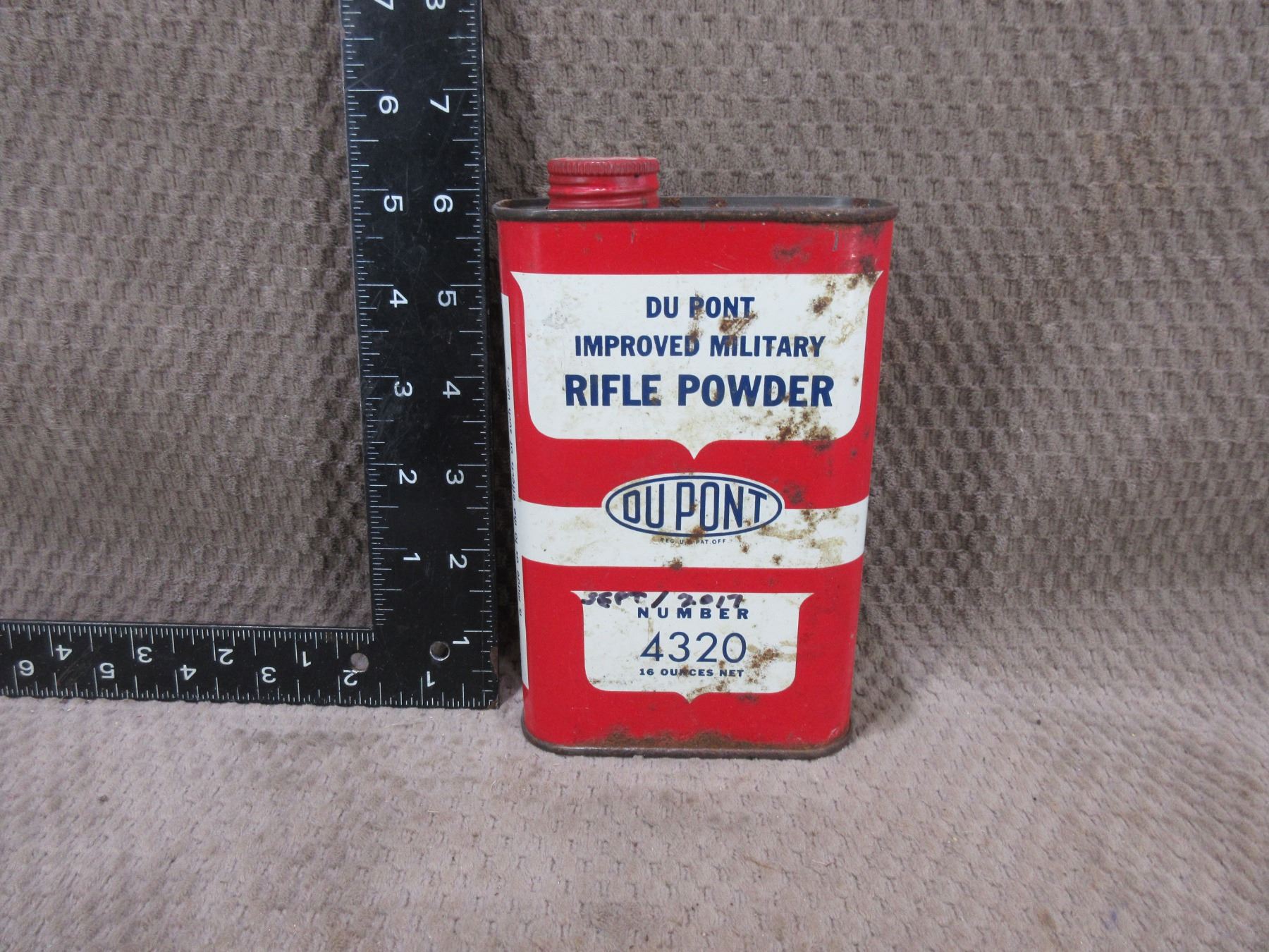 DuPont Empty Rifle Powder Collectors Can #4320