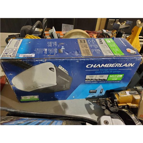 NEW Chamberlain 1/2 HP Garage Door Opener