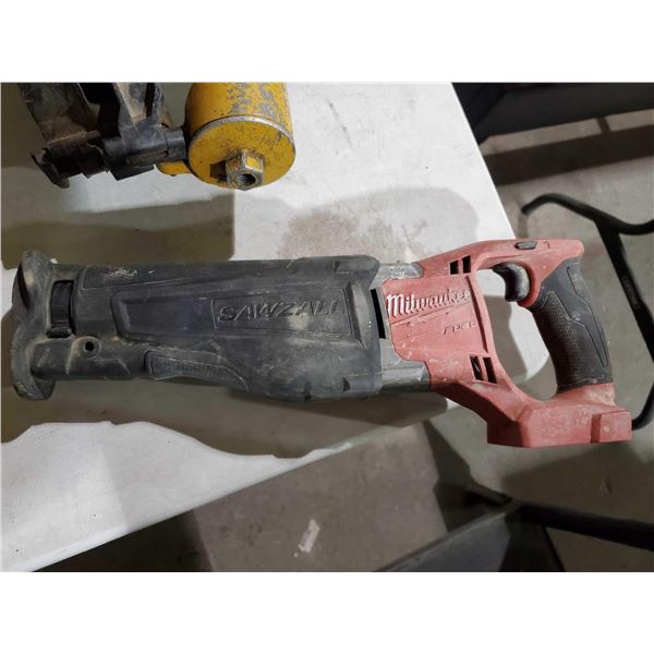Milwaukee Sawzall Reciprocating Saw 18V - NO BATTERY