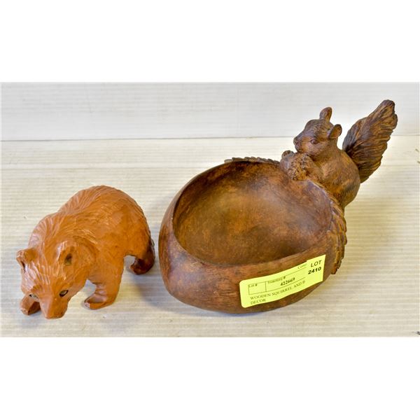 WOODEN SQUIRREL AND BEAR DECOR