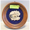 Image 1 : SCRIMSHAW POLAR BEAR CARVING FRAMED