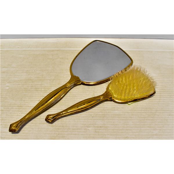 VINTAGE MIRROR/ BRUSH SET